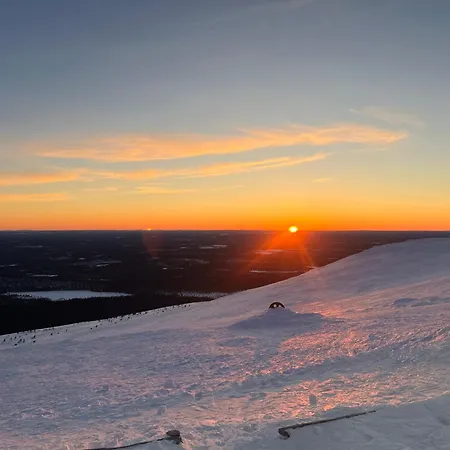 Yllaes 4 Ski-in, Incl 2 Winter Lift Passes *