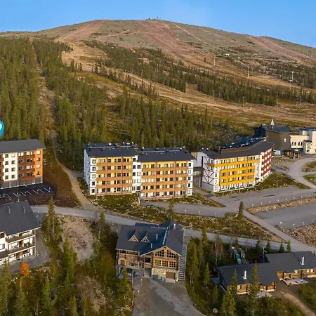 Yllaes 4 Ski-in, Incl 2 Winter Lift Passes * Ylläsjärvi