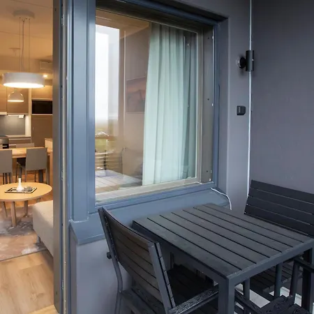 Yllaes 4 Ski-in, Incl 2 Winter Lift Passes * Ylläsjärvi