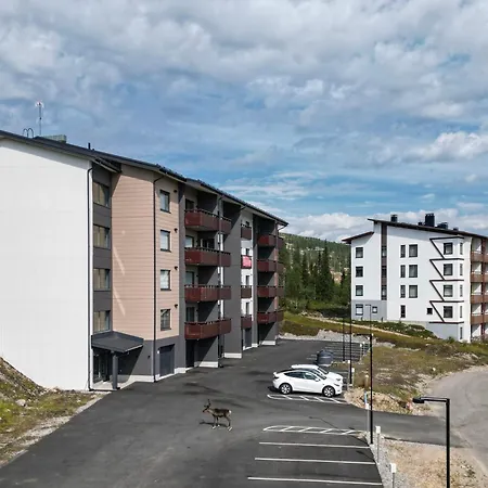 Yllaes 4 Ski-in, Incl 2 Winter Lift Passes Ylläsjärvi