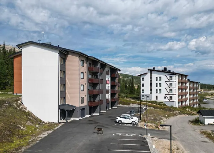 Yllaes 4 Ski-in, Incl 2 Winter Lift Passes Ylläsjärvi